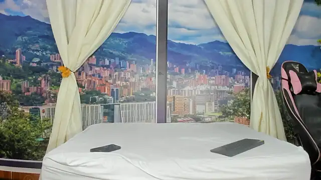 Snapshot of jhonaEstrada chatting on 01-15-26, 04:28 jhonaEstrada online show from 01-15-26, 04:28