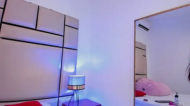 Snapshot of alejandra_loppez chatting on 02-03-26, 08:25 alejandra loppez online show from 02-03-26, 08:25