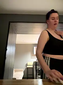 Jenny Jenn online show from 01-17-26, 05:38