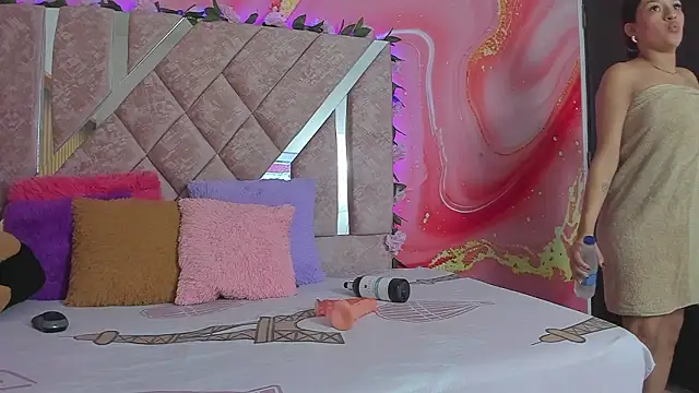 Snapshot of emily_velvet__ chatting on 03-02-26, 06:04 emily velvet online show from 03-02-26, 06:04