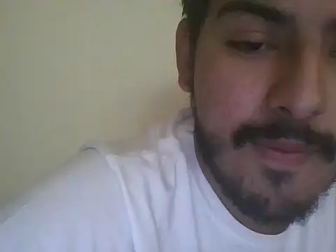 Snapshot of Mateotubbe chatting on 05-15-26, 10:17 Mateotubbe online show from 05-15-26, 10:17