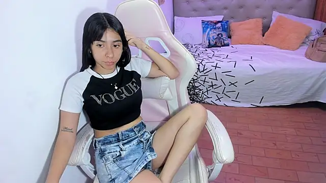 chiquita lover  online show from 04-15-26, 11:27