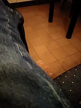 Snapshot of Sweet_Daddy_John chatting on 02-12-26, 11:33 Sweet Daddy John online show from 02-12-26, 11:33