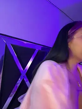 Snapshot of queen_of_you_heart chatting on 02-26-26, 10:09 queen of you heart online show from 02-26-26, 10:09