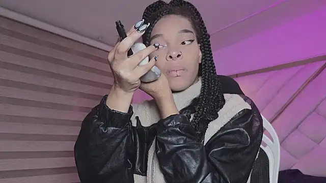 mia gatesvg online show from 03-26-26, 03:45