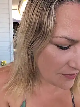 Pxetiteblonde1 online show from 07-09-26, 11:25