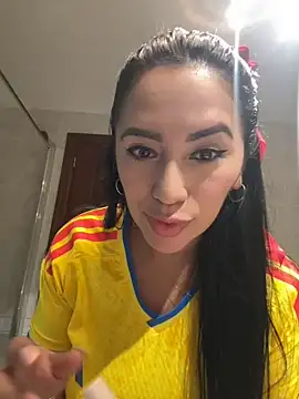 Snapshot of nataliia_queen_ chatting on 06-18-26, 12:33 nataliia queen online show from 06-18-26, 12:33
