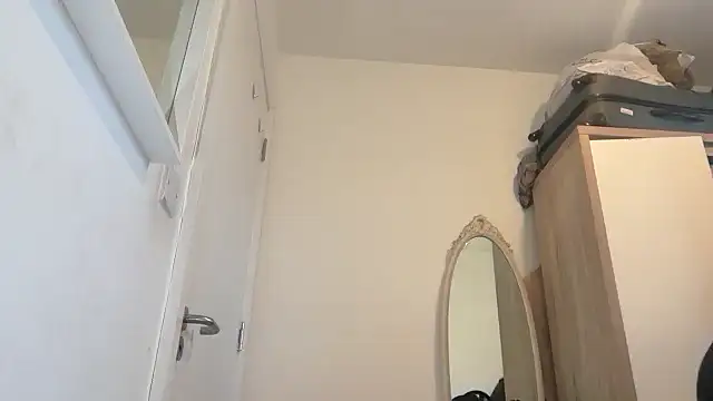 fayfay21xh online show from 04-30-26, 06:14