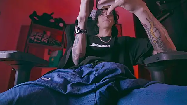 Olliver   y online show from 04-08-26, 12:32