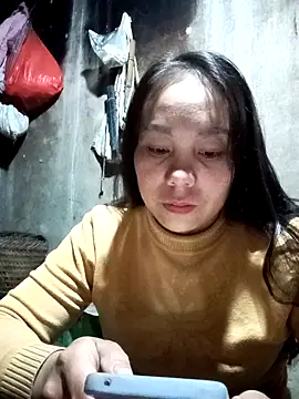 Snapshot of vanvan005 chatting on 01-15-26, 12:43 vanvan005 online show from 01-15-26, 12:43