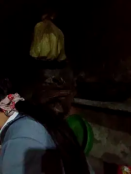 Snapshot of vanvan005 chatting on 03-02-26, 12:01 vanvan005 online show from 03-02-26, 12:01