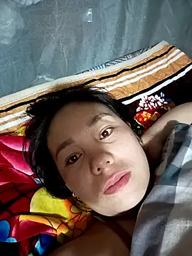 Snapshot of vanvan005 chatting on 03-12-26, 11:00 vanvan005 online show from 03-12-26, 11:00