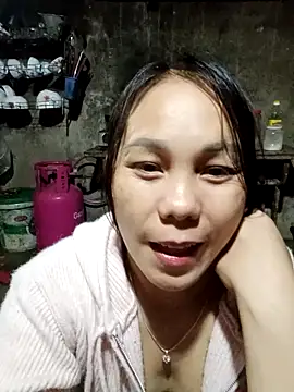 Snapshot of vanvan005 chatting on 03-18-26, 11:02 vanvan005 online show from 03-18-26, 11:02