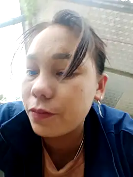 Snapshot of vanvan005 chatting on 04-01-26, 06:03 vanvan005 online show from 04-01-26, 06:03