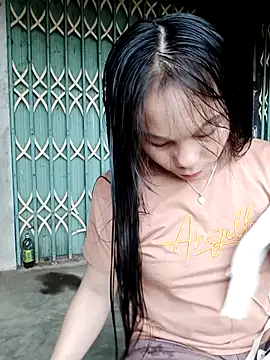 Snapshot of vanvan005 chatting on 04-04-26, 02:43 vanvan005 online show from 04-04-26, 02:43