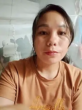 Snapshot of vanvan005 chatting on 04-05-26, 09:45 vanvan005 online show from 04-05-26, 09:45