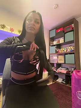 Snapshot of sweetxlayla chatting on 03-01-26, 01:46 sweetxlayla online show from 03-01-26, 01:46