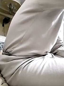 Snapshot of MonetaryContest chatting on 02-04-26, 09:20 MonetaryContest online show from 02-04-26, 09:20