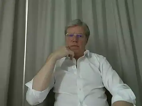 Snapshot of abibull chatting on 04-29-26, 07:23 abibull online show from 04-29-26, 07:23