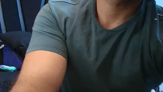 Snapshot of lorenzo_walker_1 chatting on 03-31-26, 05:35 lorenzo walker 1 online show from 03-31-26, 05:35