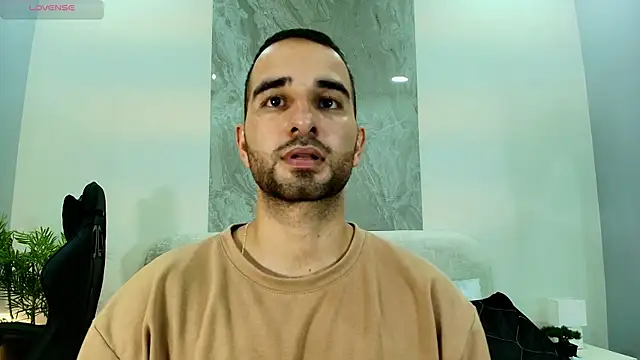 Snapshot of lorenzo_walker_1 chatting on 07-11-26, 05:37 lorenzo walker 1 online show from 07-11-26, 05:37