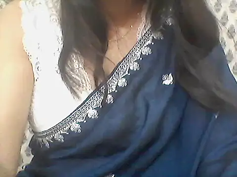 Snapshot of _Daisy chatting on 04-17-26, 06:55 Daisy online show from 04-17-26, 06:55