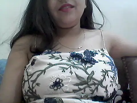 Snapshot of _Daisy chatting on 05-04-26, 08:38 Daisy online show from 05-04-26, 08:38