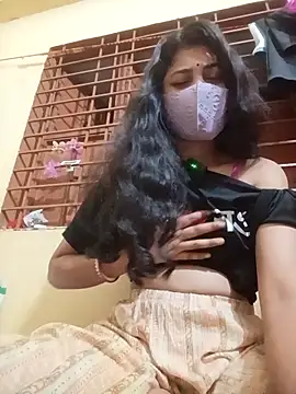Snapshot of queenneha69 chatting on 06-10-26, 05:34 queenneha69 online show from 06-10-26, 05:34