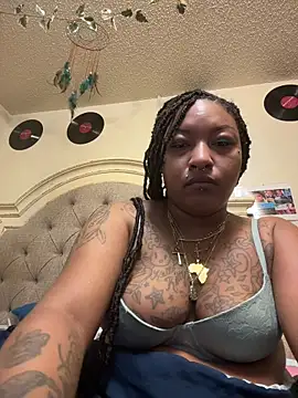 Snapshot of Egyptian_reign chatting on 01-07-26, 10:12 Egyptian reign online show from 01-07-26, 10:12