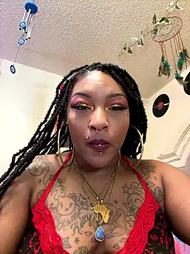 Snapshot of Egyptian_reign chatting on 01-10-26, 11:09 Egyptian reign online show from 01-10-26, 11:09