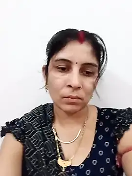 Snapshot of Hot_ree85 chatting on 04-23-26, 12:29 Hot ree85 online show from 04-23-26, 12:29