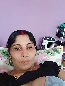 Snapshot of Hot_ree85 chatting on 07-23-26, 07:17 Hot ree85 online show from 07-23-26, 07:17