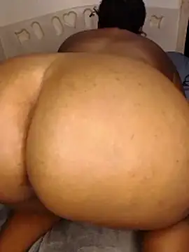 Snapshot of nolly1523 chatting on 02-20-26, 07:36 nolly1523 online show from 02-20-26, 07:36