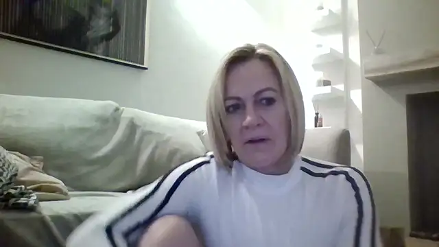 Snapshot of Milfshake227 chatting on 03-01-26, 12:12 Milfshake227 online show from 03-01-26, 12:12