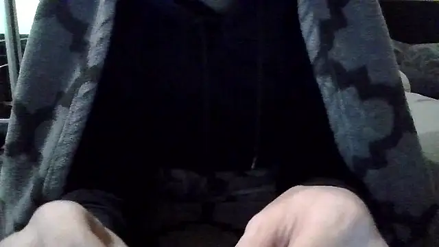 YoungAsainWithATrunk online show from 01-10-26, 08:32