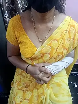 Snapshot of Flora_Telugu chatting on 02-16-26, 05:47 Flora Telugu online show from 02-16-26, 05:47