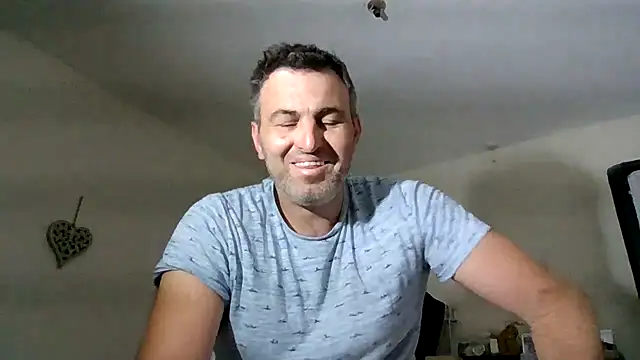 Snapshot of Hakfin666 chatting on 06-10-26, 03:50 Hakfin666 online show from 06-10-26, 03:50