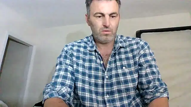 Snapshot of Hakfin666 chatting on 06-18-26, 03:07 Hakfin666 online show from 06-18-26, 03:07
