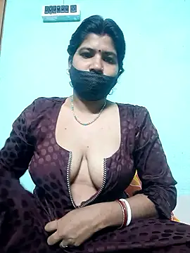 Monisha9876 online show from 01-18-26, 08:23