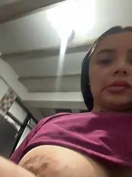 Snapshot of Mia__Bloom chatting on 01-14-26, 11:38 Mia Bloom online show from 01-14-26, 11:38