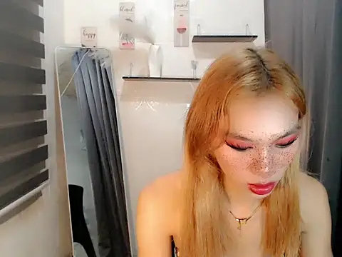 WildHotshemale online show from 01-14-26, 09:15