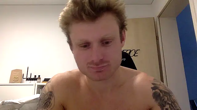 Fitlover1994 online show from 01-15-26, 08:41