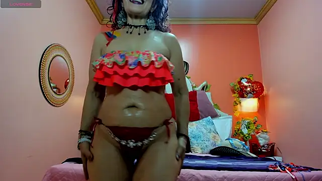 Snapshot of Dalila_Najjar_ chatting on 06-19-26, 02:43 Dalila Najjar online show from 06-19-26, 02:43