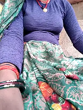 Snapshot of Queen_chayna chatting on 02-02-26, 02:32 Queen chayna online show from 02-02-26, 02:32