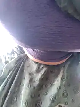 Snapshot of Queen_chayna chatting on 03-16-26, 08:29 Queen chayna online show from 03-16-26, 08:29