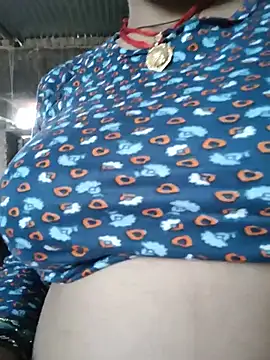 Snapshot of Queen_chayna chatting on 07-30-26, 03:44 Queen chayna online show from 07-30-26, 03:44
