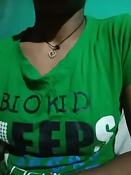 Snapshot of Alisha_beby143 chatting on 06-01-26, 06:31 Alisha beby143 online show from 06-01-26, 06:31