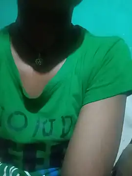 Snapshot of Alisha_beby143 chatting on 06-06-26, 06:23 Alisha beby143 online show from 06-06-26, 06:23