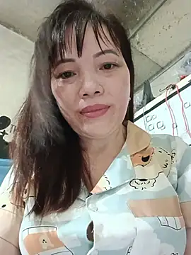 Snapshot of Sana-vn chatting on 05-18-26, 11:27 Sana-vn online show from 05-18-26, 11:27