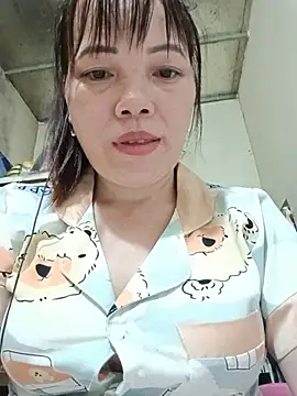 Snapshot of Sana-vn chatting on 06-10-26, 11:31 Sana-vn online show from 06-10-26, 11:31
